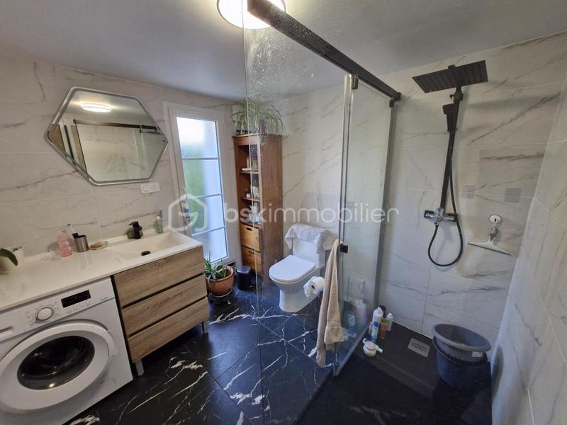 Maison traditionnelle - 160 m² - 7 pièces