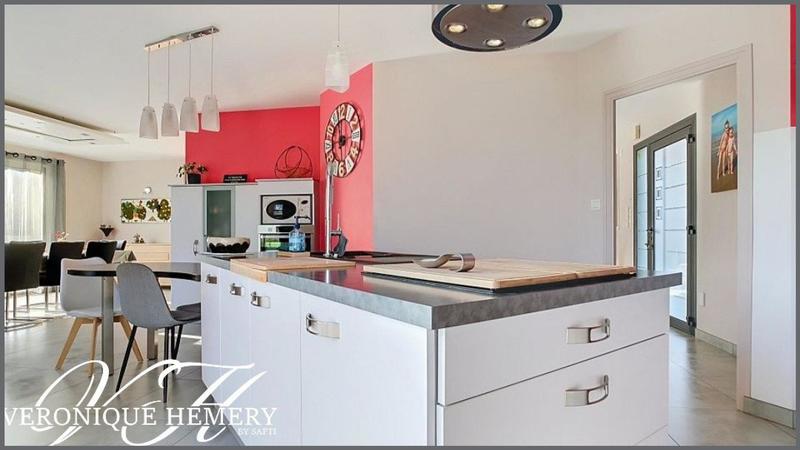 Maison - 180 m² - 5 pièces