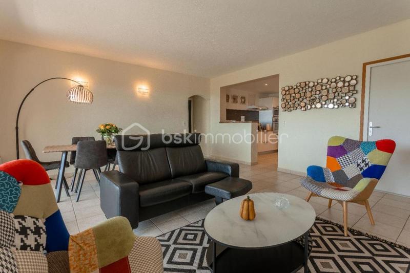 Villa - 260 m² - 8 pièces