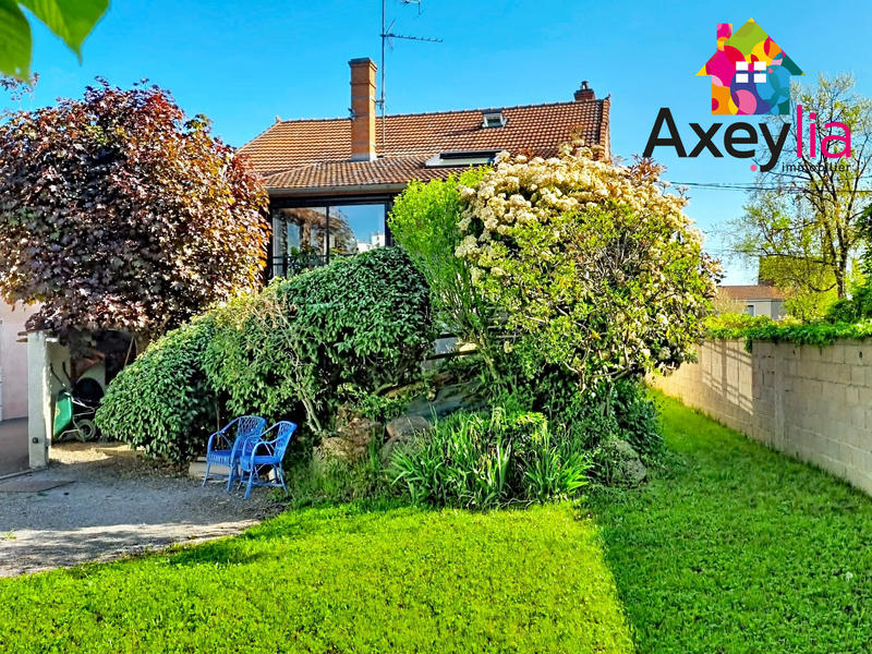 Maison - 104 m² - 5 pièces