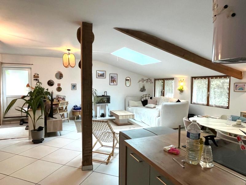 Maison ancienne - 432 m² - 15 pièces