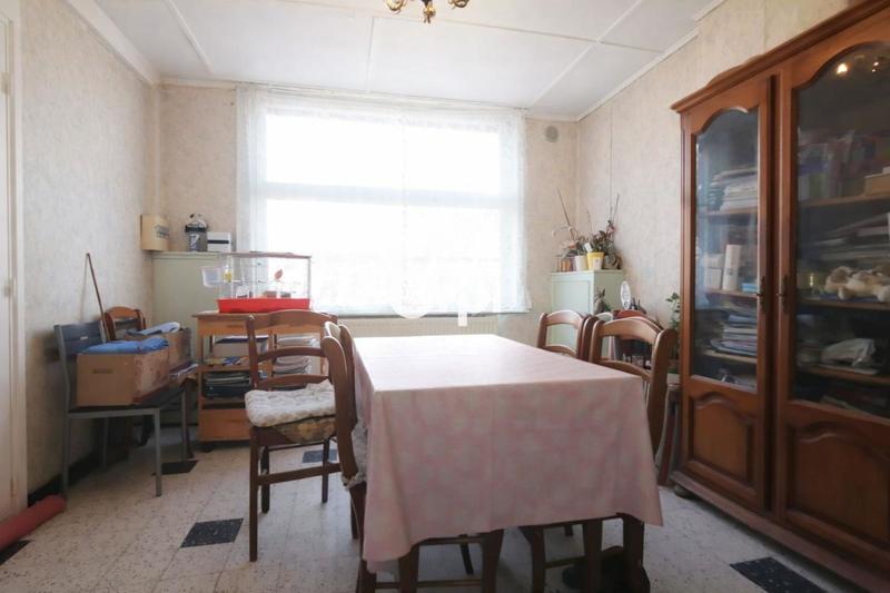 Immeuble - 143 m² - 6 pièces