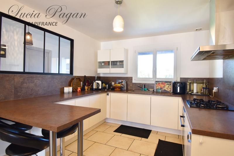 Maison - 142 m² - 6 pièces