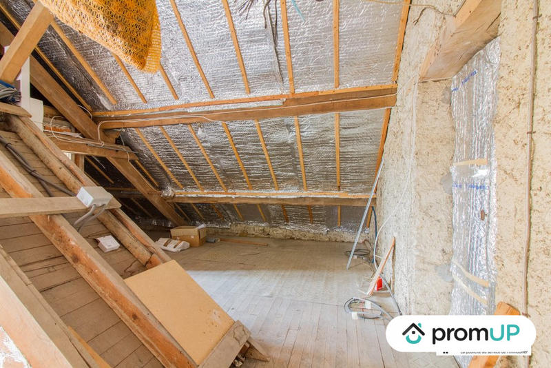 Maison - 240 m² - 8 pièces