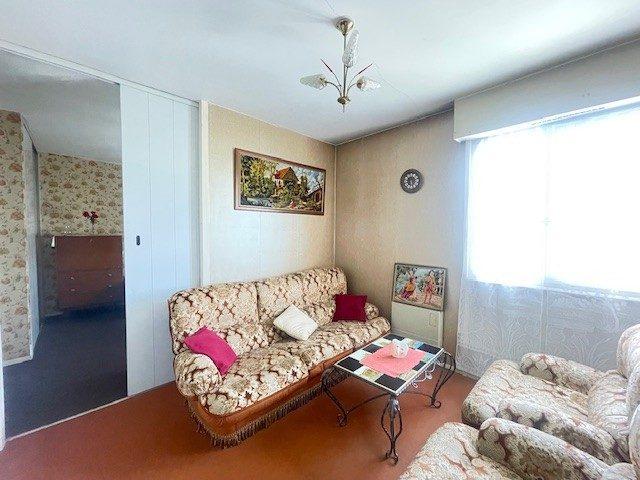 Appartement - 85 m² - 6 pièces