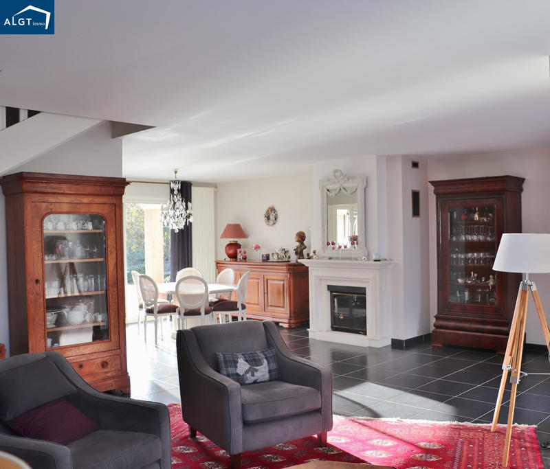 Villa - 165 m² - 5 pièces