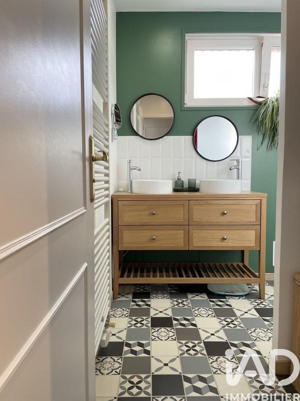 Maison - 94 m² - 4 pièces