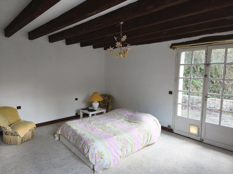 Propriété - 245 m² - 22 pièces