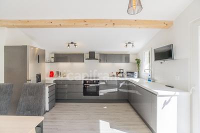 Appartement - 95 m² - 4 pièces