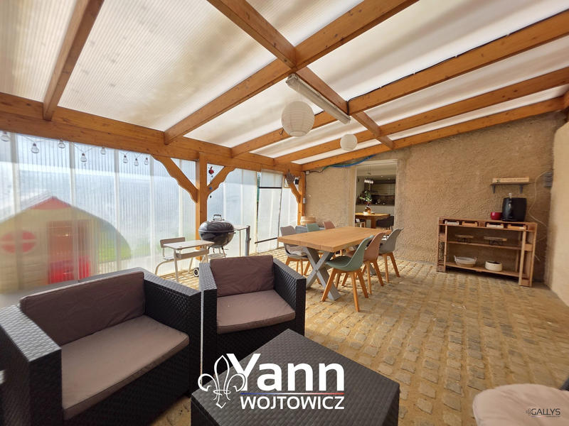 Maison - 97 m² - 5 pièces