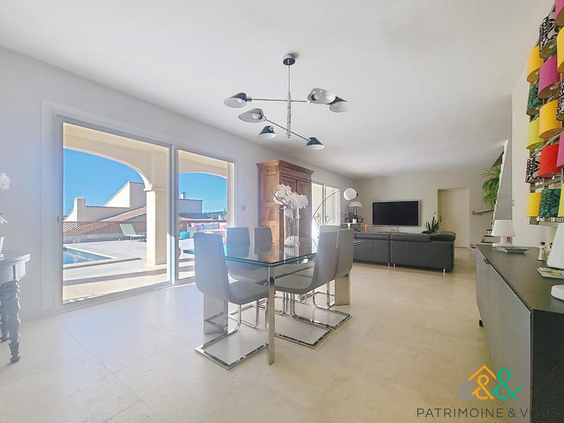 Maison - 187 m² - 5 pièces