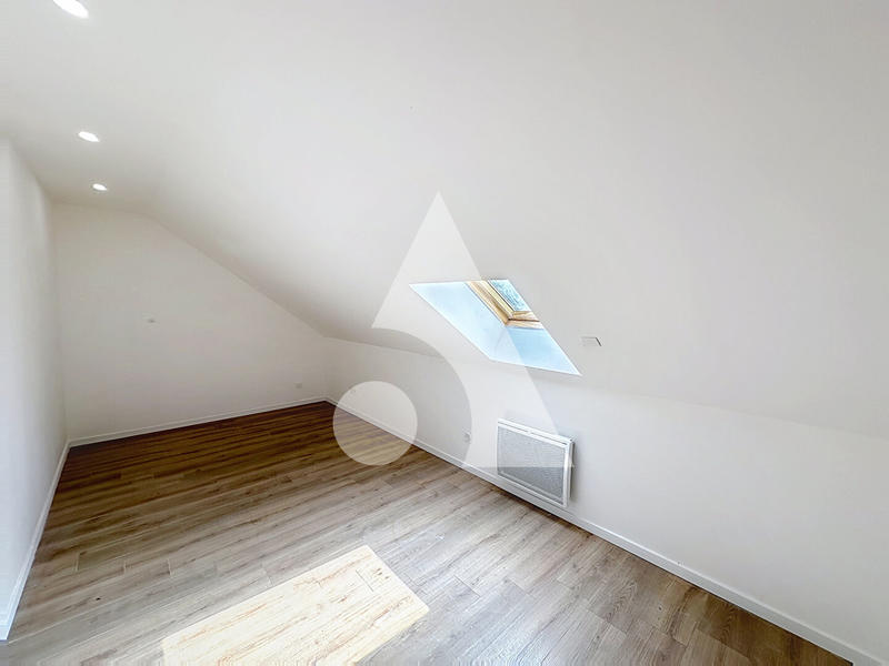 Maison - 180 m² - 6 pièces