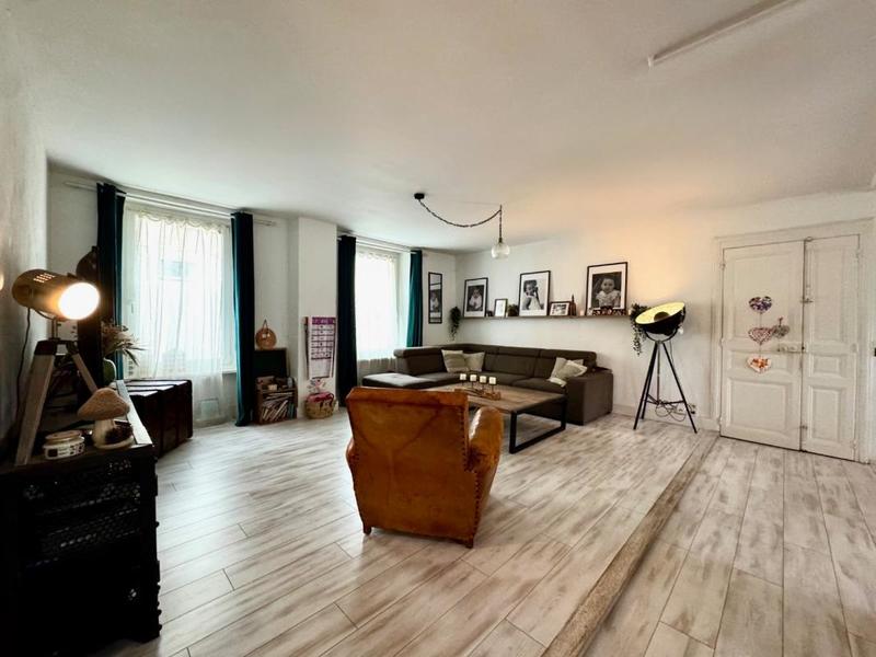 Maison de ville - 238 m² - 8 pièces