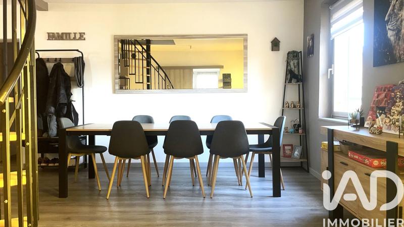 Maison - 188 m² - 9 pièces