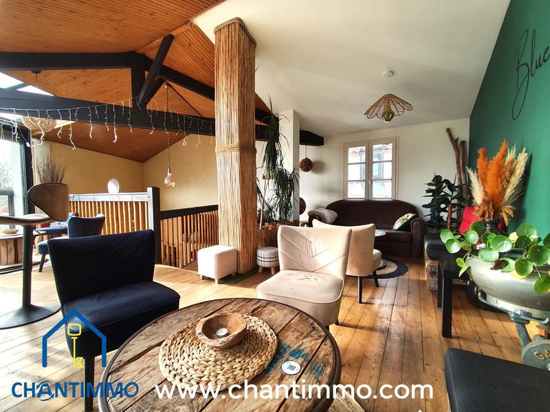 Maison - 200 m² - 5 pièces