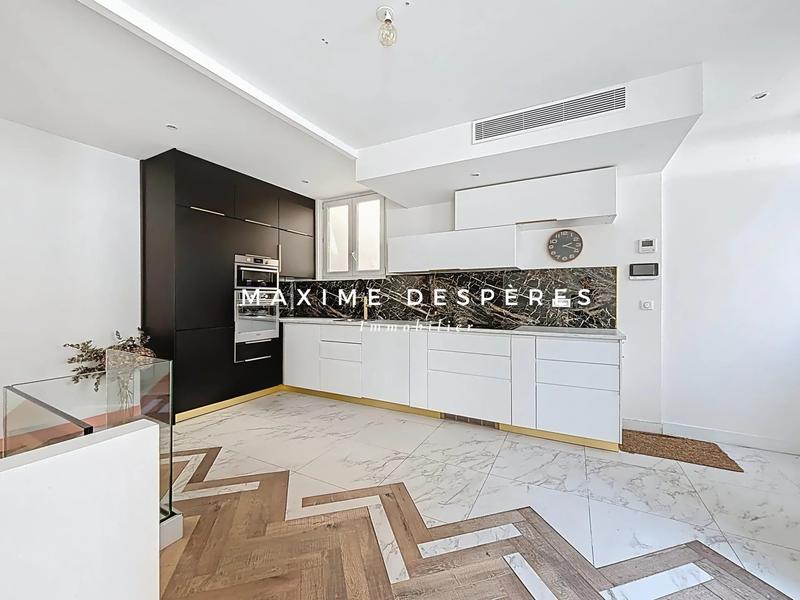 Appartement - 133 m² - 5 pièces