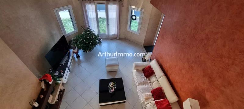 Maison - 180 m² - 8 pièces