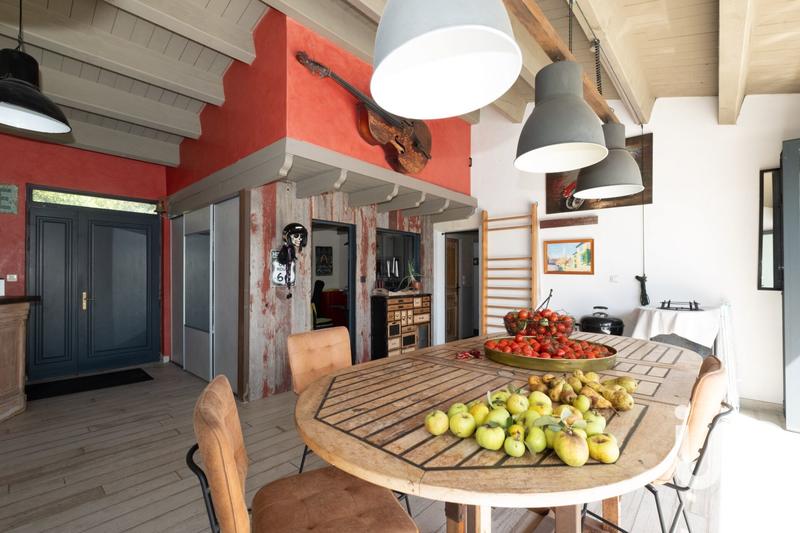 Maison - 220 m² - 5 pièces