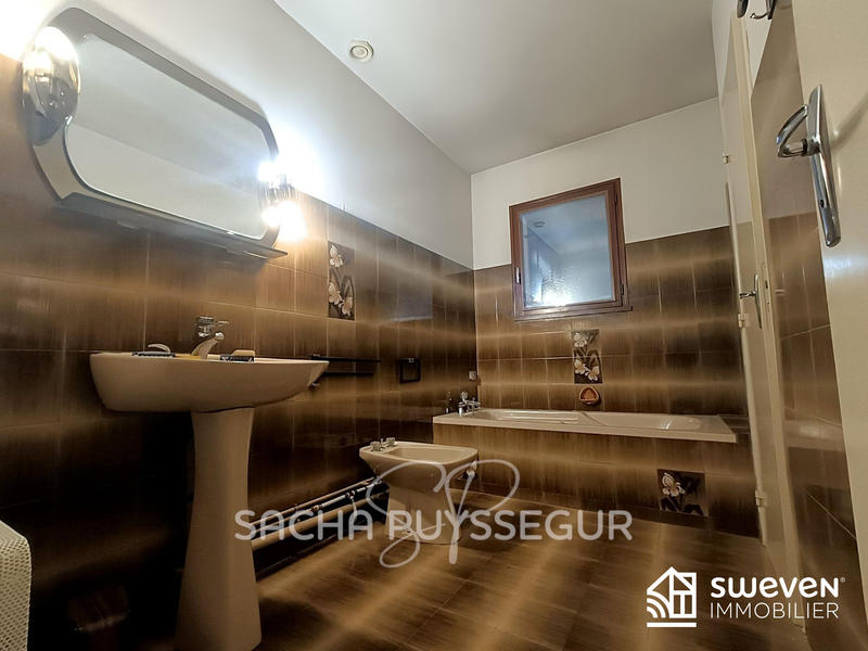 Maison - 109 m² - 4 pièces