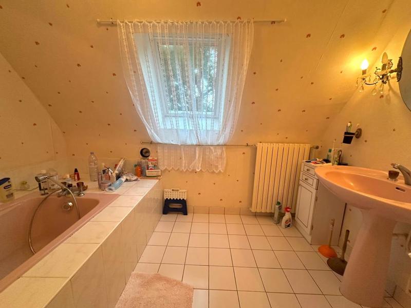 Maison - 123 m² - 6 pièces