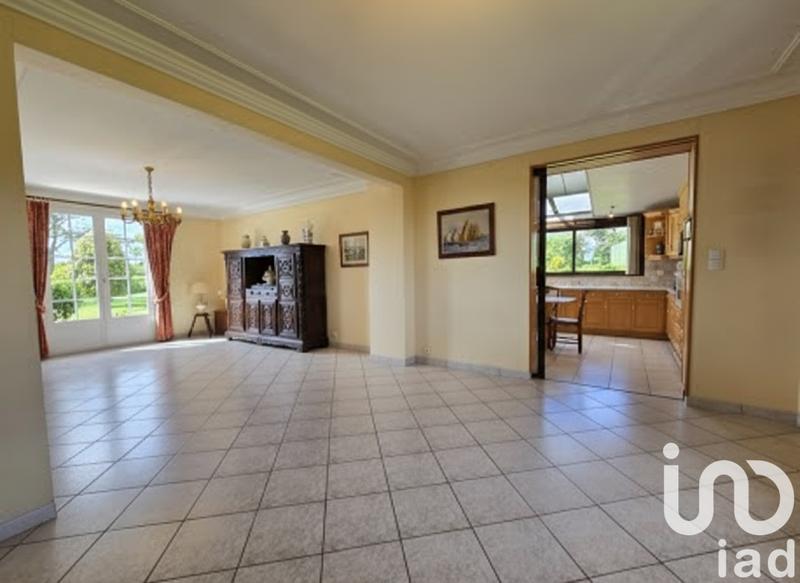 Maison - 185 m² - 8 pièces