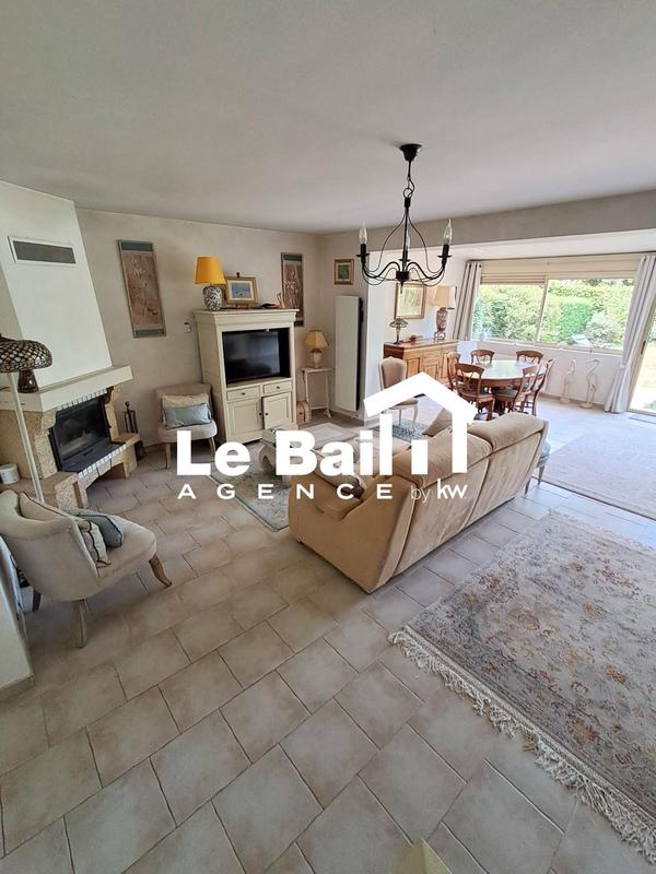 Maison - 128 m² - 7 pièces