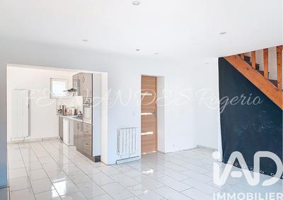 Maison - 80 m² - 4 pièces