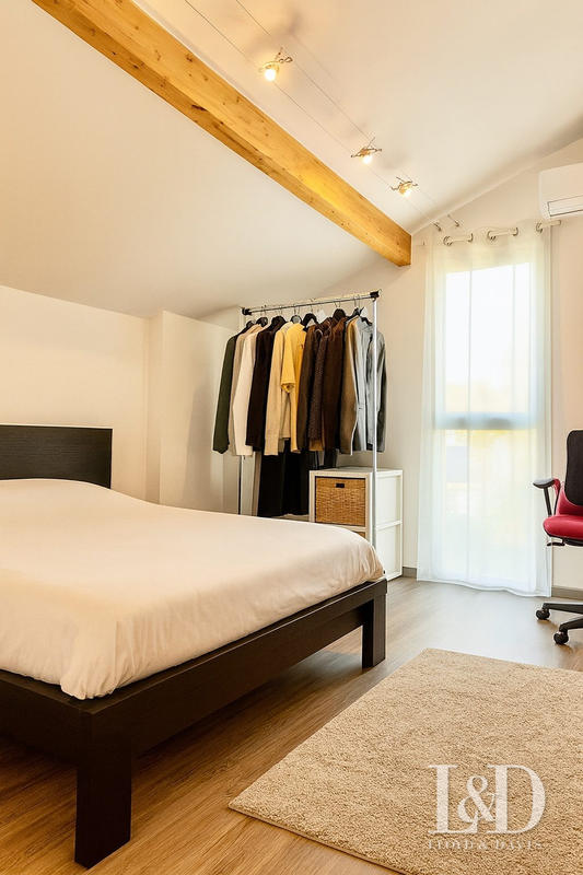 Maison - 192 m² - 6 pièces