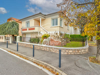 Maison - 105 m² - 5 pièces