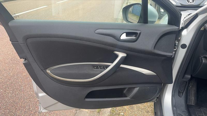 Citroën C5 1.6 E-Hdi 115 Bva6 Confort