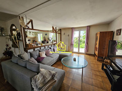 Maison - 181 m² - 6 pièces