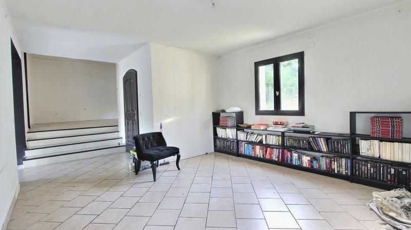 Villa - 164 m² - 6 pièces