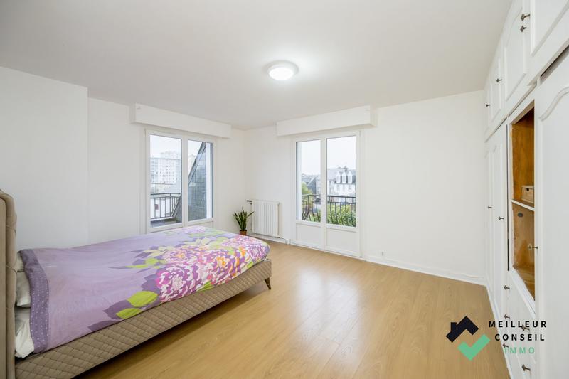 Maison - 180 m² - 6 pièces