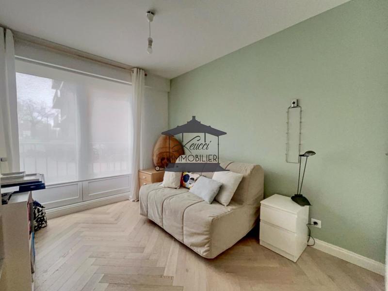 Appartement - 95 m² - 4 pièces