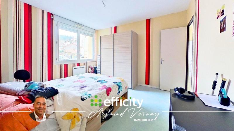 Appartement - 107 m² - 5 pièces