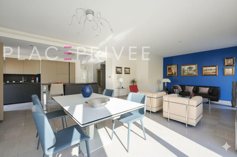 Appartement - 106 m² - 5 pièces