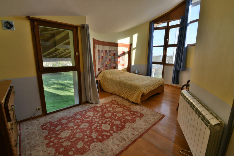 Maison - 246 m² - 10 pièces