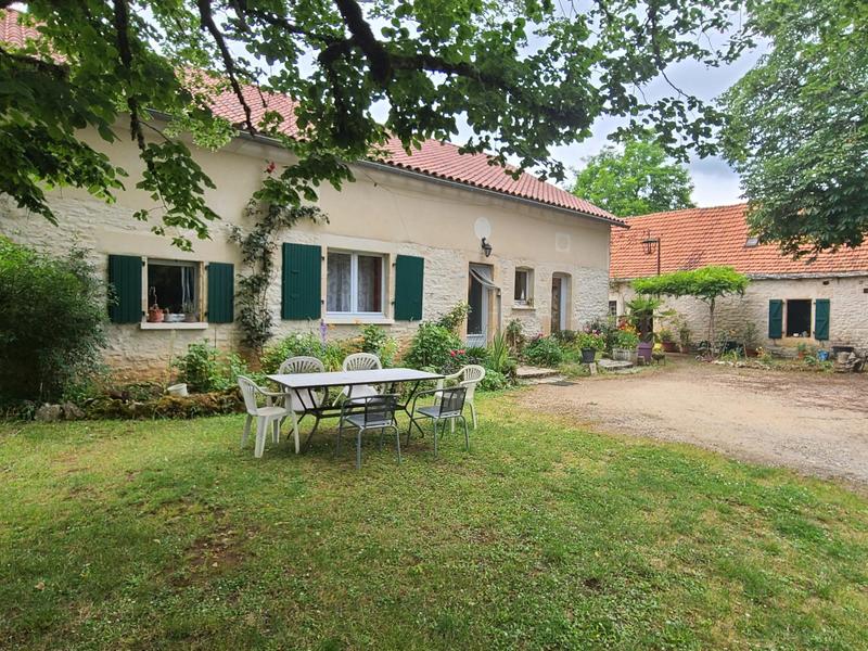 Maison - 140 m² - 4 pièces