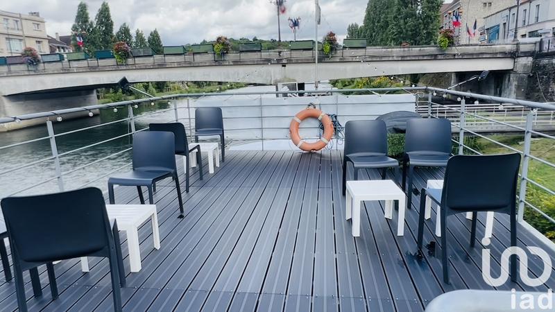 Maison - 200 m² - 3 pièces