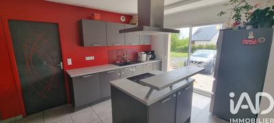 Maison - 170 m² - 8 pièces