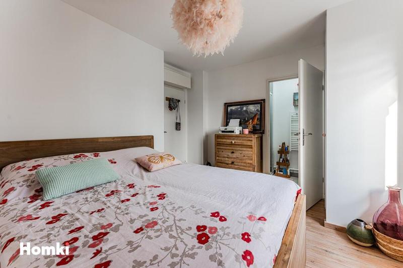 Appartement - 84 m² - 4 pièces