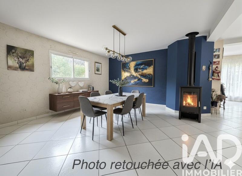 Maison - 210 m² - 7 pièces
