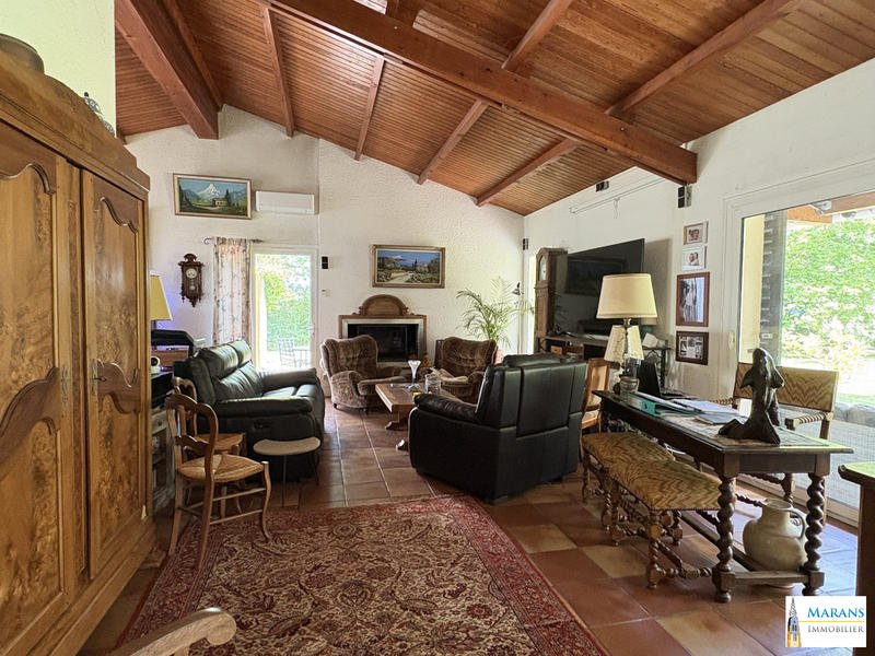 Maison - 309 m² - 10 pièces