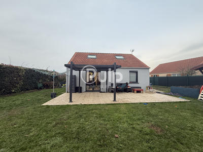 Maison - 90 m² - 6 pièces