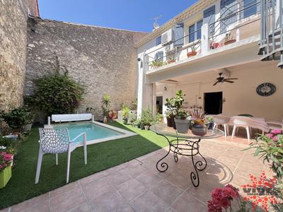 Maison - 177 m² - 6 pièces