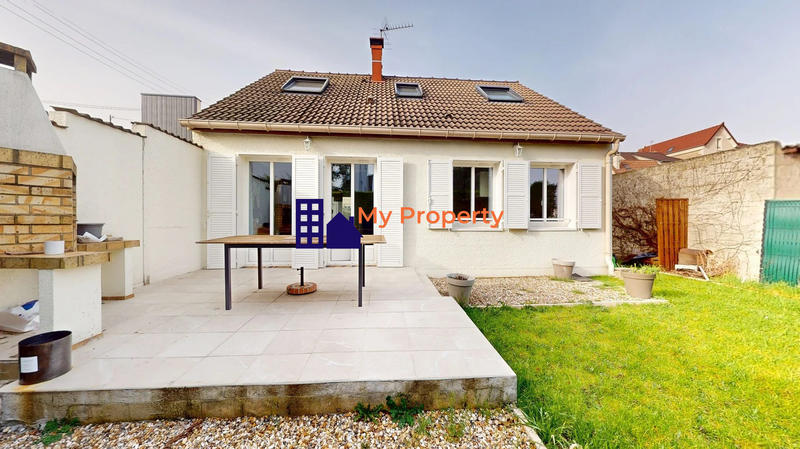 Maison traditionnelle - 100 m² - 6 pièces