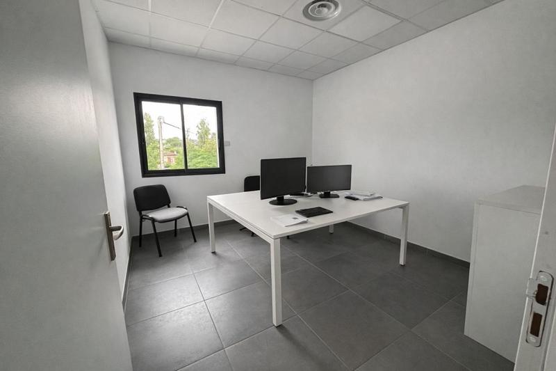 Bureau - 270 m²
