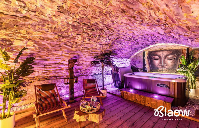 Maison contemporaine - 215 m² - 11 pièces