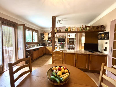 Maison - 180 m² - 6 pièces