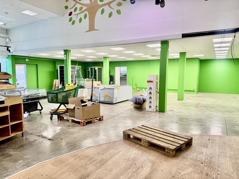 Local commercial - 223 m² - 1 pièce